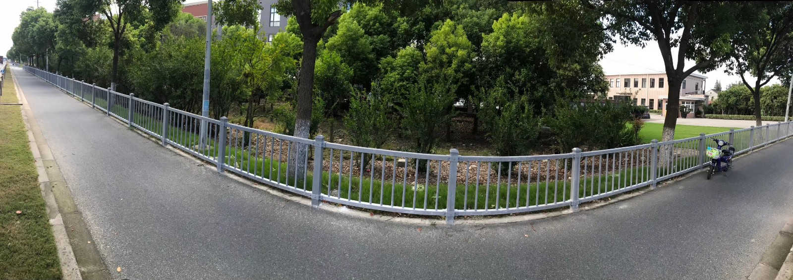 玻璃鋼公路護欄